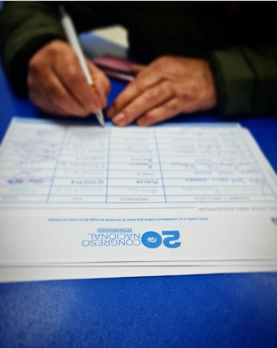 Nuestros afiliados firman sus avales para que @FeijooGalicia sea el próximo Presidente de <a href="/populares/">life</a> y próximo Presidente de España.

Es la única solución y alternativa al sanchismo.