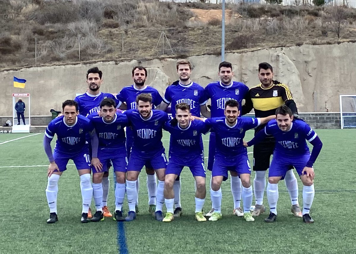 cd_becerril's tweet photo. FINAAAL DEL PARTIDO!!!

@calasanzsoria 0-5 @cd_becerril 

⚽️ @DavidMartinTera, @MigBlanco10 , @ruben_vallejo12, @rodrigo_kuko22 y @jaimego_10 

¡Muchas gracias al @calasanzsoria por las facilidades ofrecidas, mucha suerte para el resto de la temporada! 

#VamosBece https://t.co/KMjpor8AfP