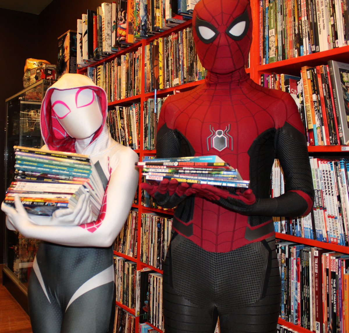 Will Eisner week is almost over! Come on down to Mesa Bookmans today from 1-3 and celebrate by getting a free comic book from either Spider-Gwen or Spider-Man!
#WillEisnerWeek #FreeComics