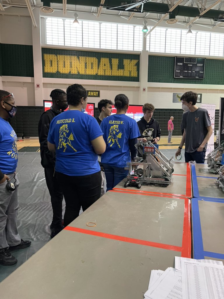 HighMervo's tweet photo. Mustang robotics showing out at states! What an exciting day! #nextstopworlds #mustangsmakingmoves https://t.co/KOmYFwhBmH