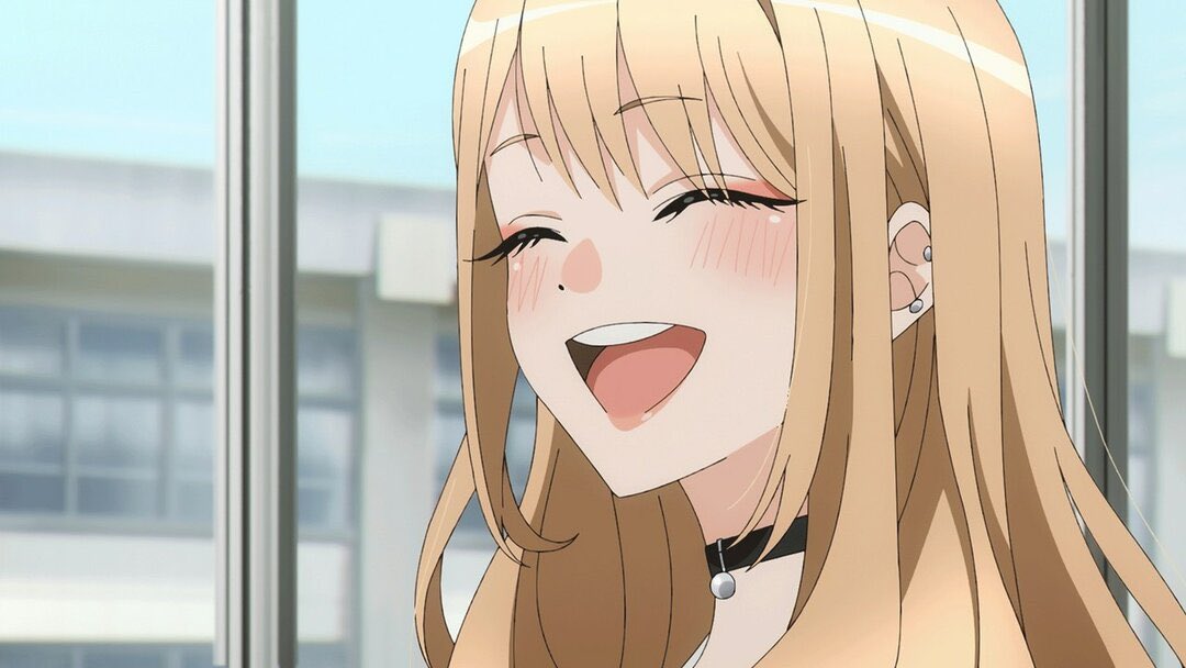 Марин китагава. Sono bisque doll wa koi wo suru my dress-up darling / эта фарфоровая кукла влюбилась. Марин китагава влюбилась. Марин китагава аниме. Эта фарфоровая кукла влюбилась дата выхода глав.