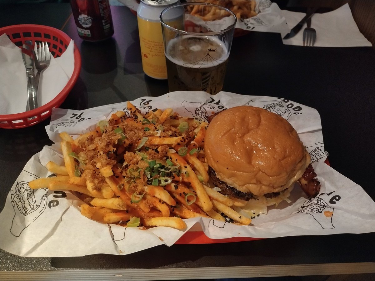 MarkGooner78's tweet photo. Nice family meal out @7bone_dive 🥰👍 #7bone #Staines https://t.co/8SOn4iwMaf