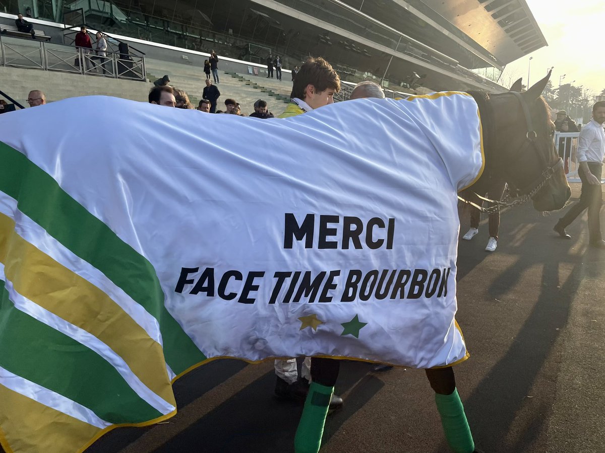 Ecurie S. Guarato (@ecurieguarato) on Twitter photo Merci à tous les fans du champion <a href="/FaceTimeBourbon/">Face Time Bourbon 🐴</a> d’être venus le saluer 🥰🥰🥰
Merci pour tout Champion ❤️
#trot #TeamGuarato Merci à tous les fans du champion <a href="/FaceTimeBourbon/">Face Time Bourbon 🐴</a> d’être venus le saluer 🥰🥰🥰
Merci pour tout Champion ❤️
#trot #TeamGuarato