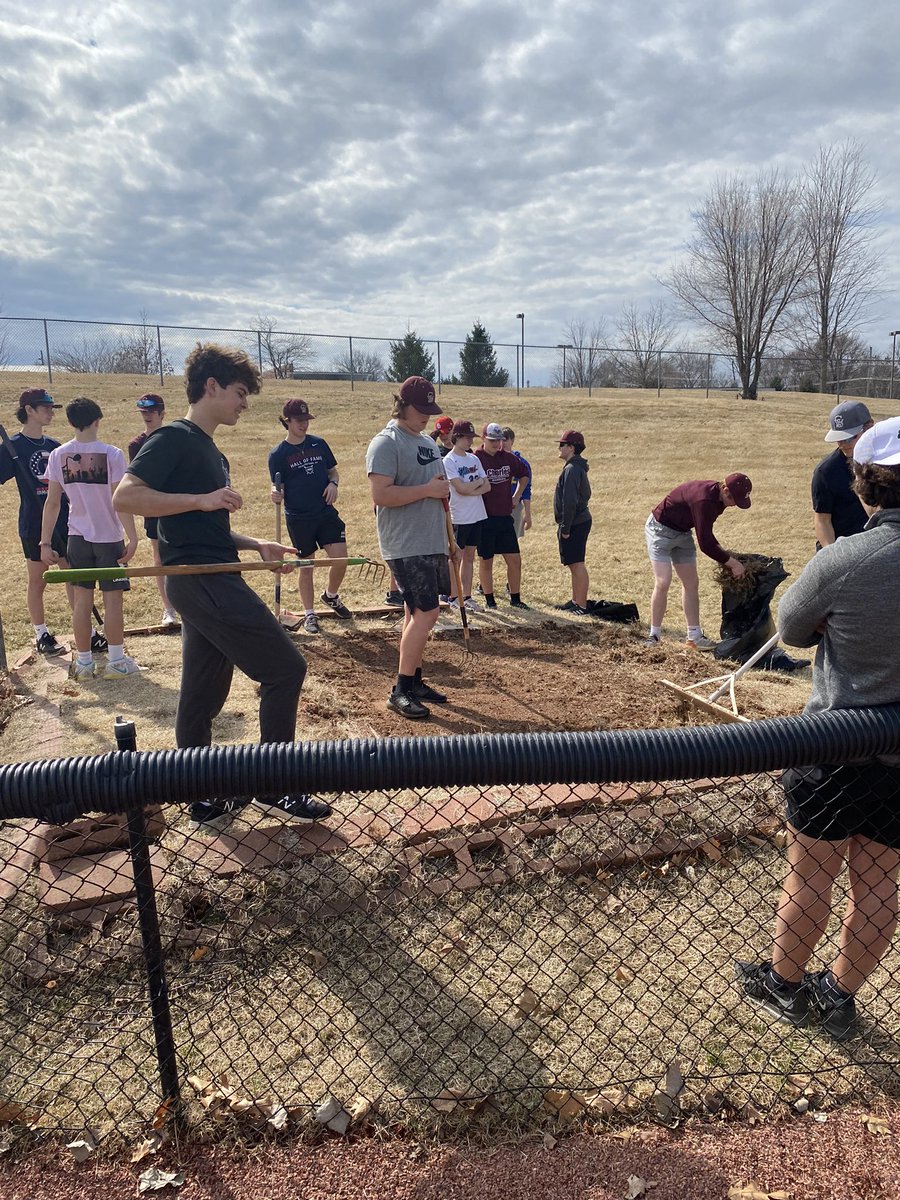 SCW_Baseball's tweet photo. Annual work day!
Thank you parents and players who came out to help. https://t.co/wHRpRdN3Et
