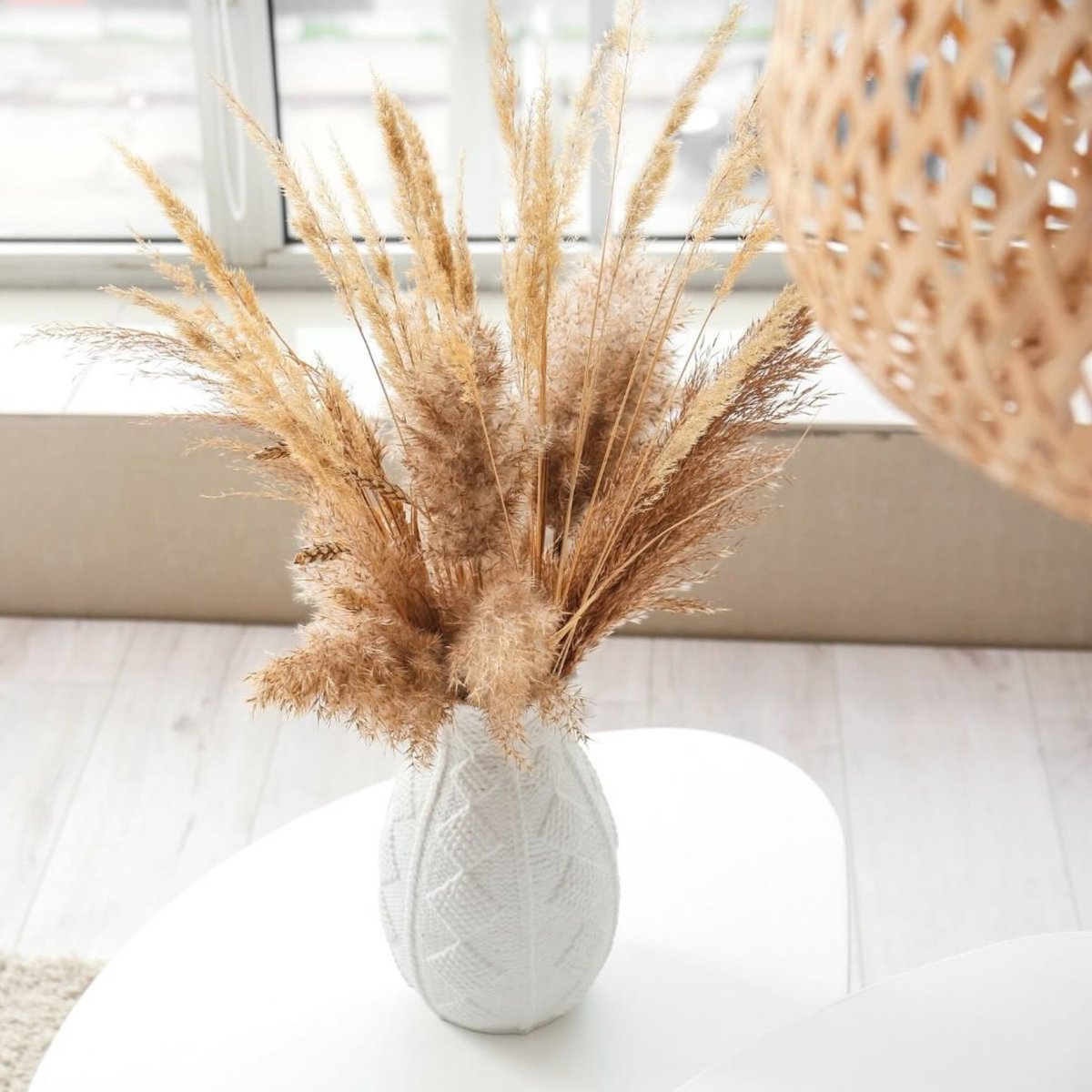 SelenaPollard07's tweet image. How to style your home with pampas grass.🌾
Picking up on the trend of natural accents, pampas grass is a must-have for any home. This versatile dried botanical can be used in so many ways.
🌾 Do you have pampas grass in your home?
#designtipsandtricks #propertystaging