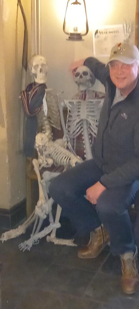 MarkHSAS's tweet photo. My mates waiting for me to get the next round in https://t.co/Jc7hJbVDP0