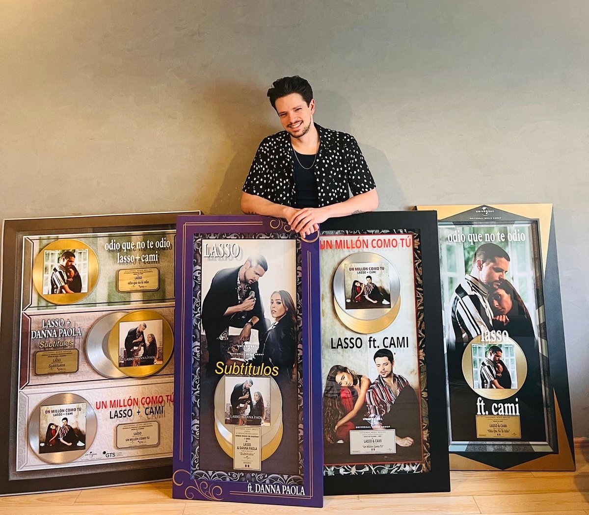LassoMusica's tweet photo. somos multiplatino en mexicoooo😍😍😍😍🇲🇽🇲🇽

Gracias a @UMusicMexico y Nakama por estar tan pendientes!! https://t.co/qH1vpu44kF
