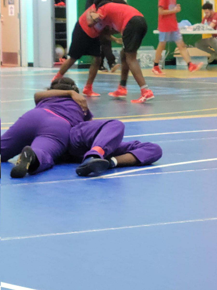 VonnB111's tweet photo. Girls Wrestle too in Score Program https://t.co/aZskaRIo2x