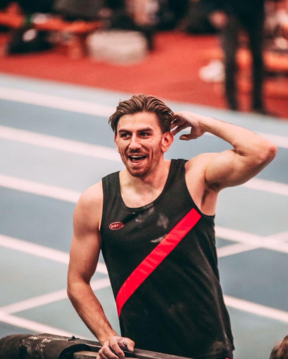 Trackside conversations…
With <a href="/Scott_Simpson_/">Scott Simpson</a> 
-
Going solo for my last trip of the indoor season, let’s see what we can do 👊🏽 #polevault #britishchamps