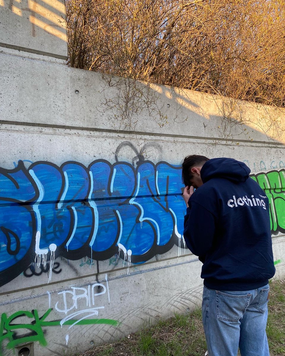 clothing_conce's tweet photo. 2. https://t.co/EUr8Oa0z71