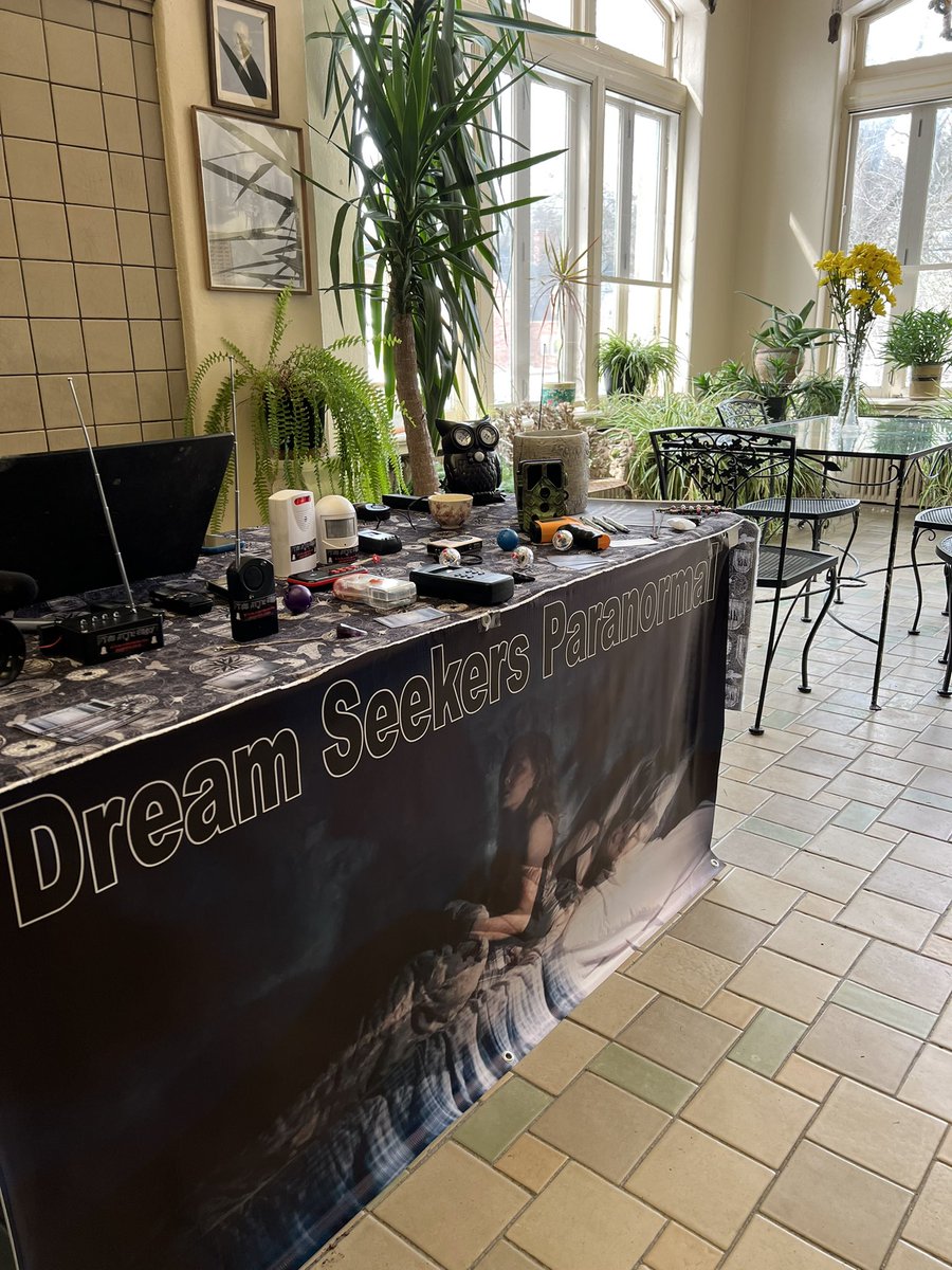 1890House's tweet photo. Come visit us today. In addition to regular tours, meet the investigators from Dream Seekers.  They will show you the tools they use to investigate the castle on 3/19. Enter the raffle for tickets to the full investigation.

Tickets for the 03/19 event:
https://t.co/TorIbrihR3 https://t.co/3G1nFaiEr7