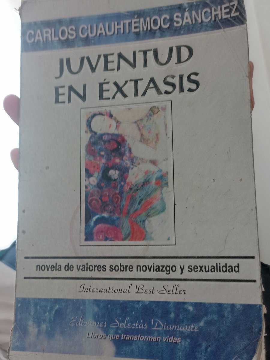 mooomoooring's tweet photo. Me lo voy a leer https://t.co/1S3VVVYWq2