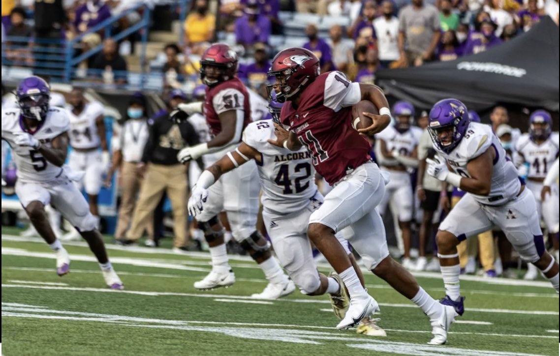 Truly blessed and thankful to receive my first D1 offer from North Carolina Central University 🦅#AGTG #nccufootball