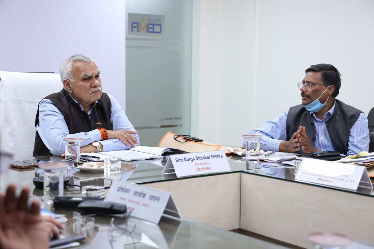 Alok_Dhawan's tweet photo. @ChiefSecyUP Shri D.S. Mishra, Chaired the Governing Council of CBMR today. Shri Alok Kumar, Principal Secretary, Dept. of  Medical Education, UP &amp; Vice President, CBMR, Dr Sanjiv Misra, Director AIIMS, Jodhpur and Vice Chairman, GC &amp; other distinguished Members were present. https://t.co/suhfApwArg