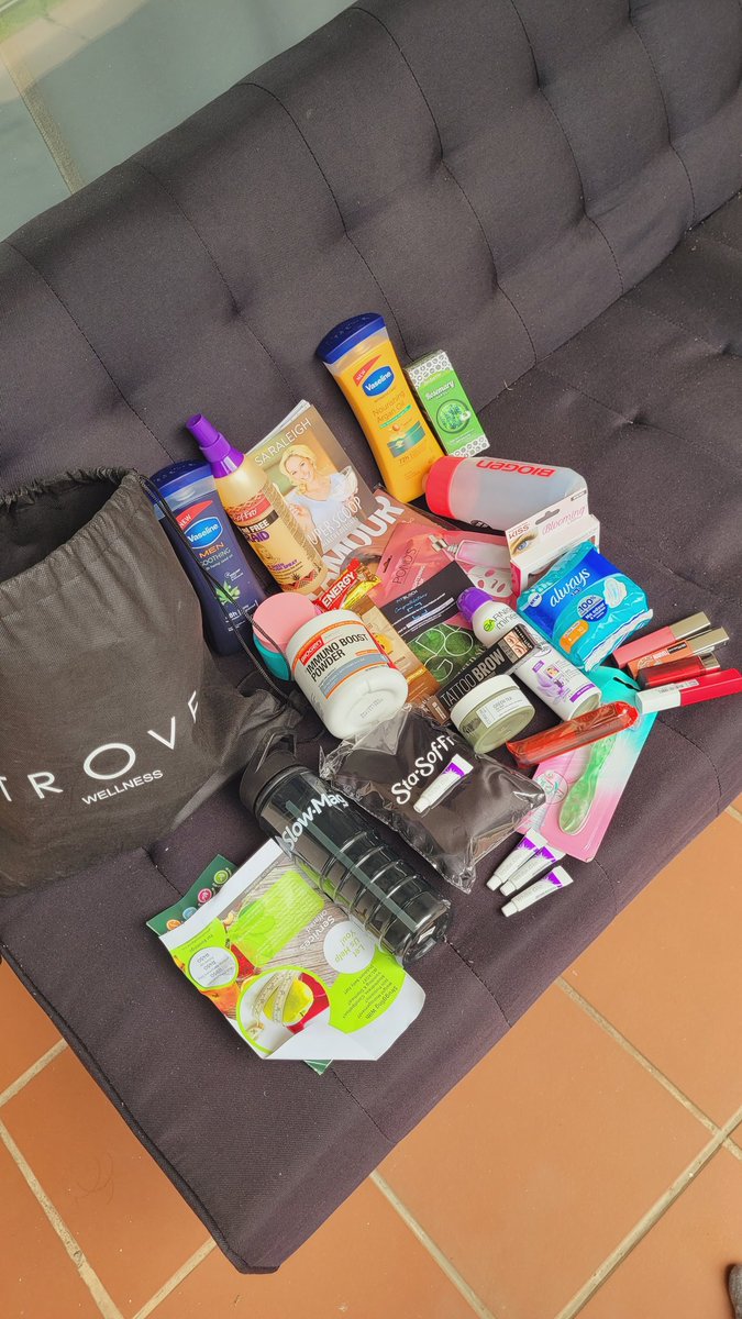 Love love the goody bag🥺🥵🥵 @Juanita_Khumalo #TROVEFitnessBootcamp