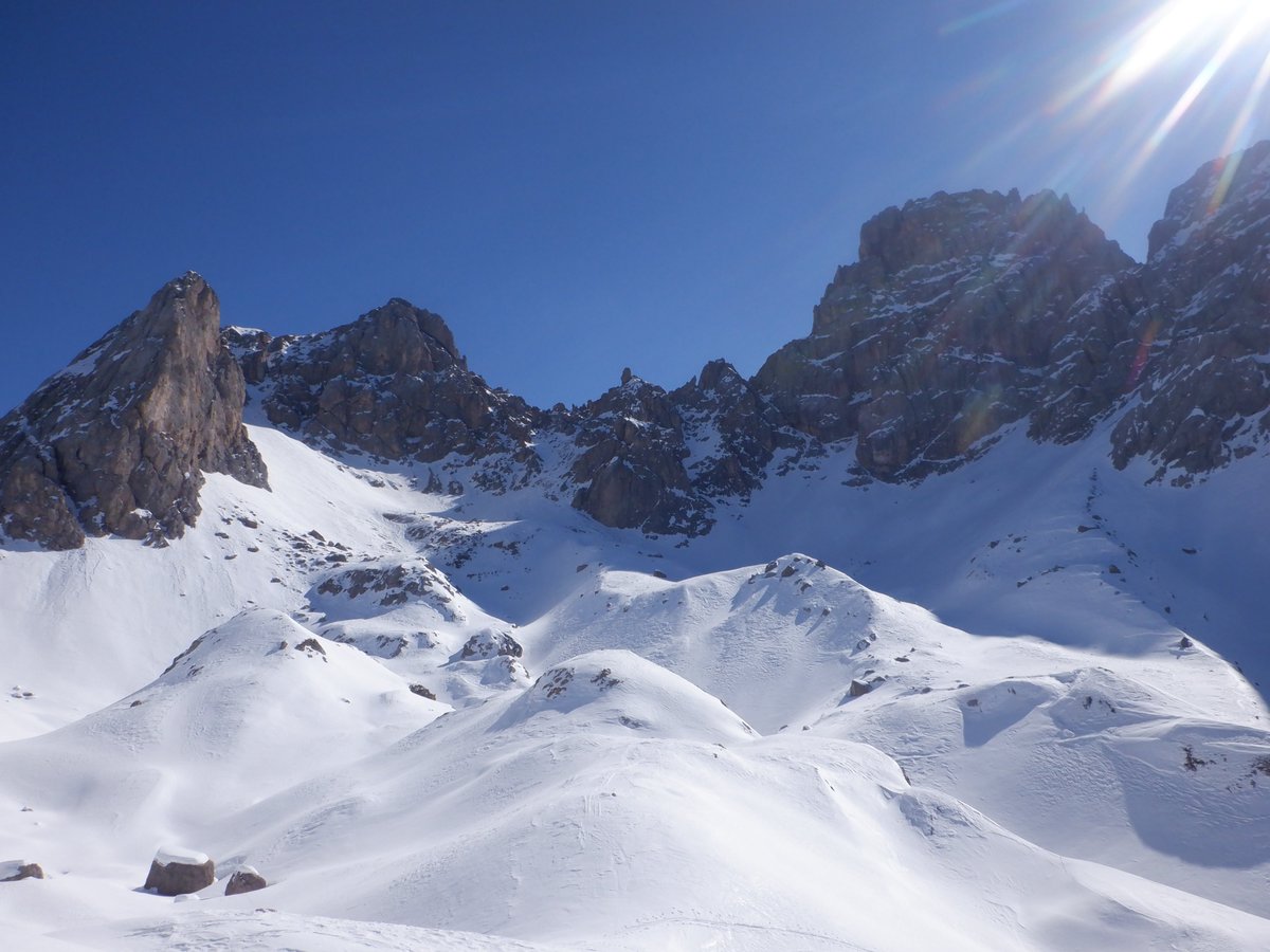 Peaks2Go's tweet photo. There will always be new mountains and routes to get there.
Ci saranno sempre nuove montagne e vie per arrivarci.
#Peaks2Go #MountainLeader #Dolomiti #ValDiFassa #SkiAlp #Outdoor #Adventure #Montagna #Mountain #SkiTouring #SciAlpinismo #Avventura #Landscapes #Panorama #FreeSki https://t.co/3UGgvjnQFe