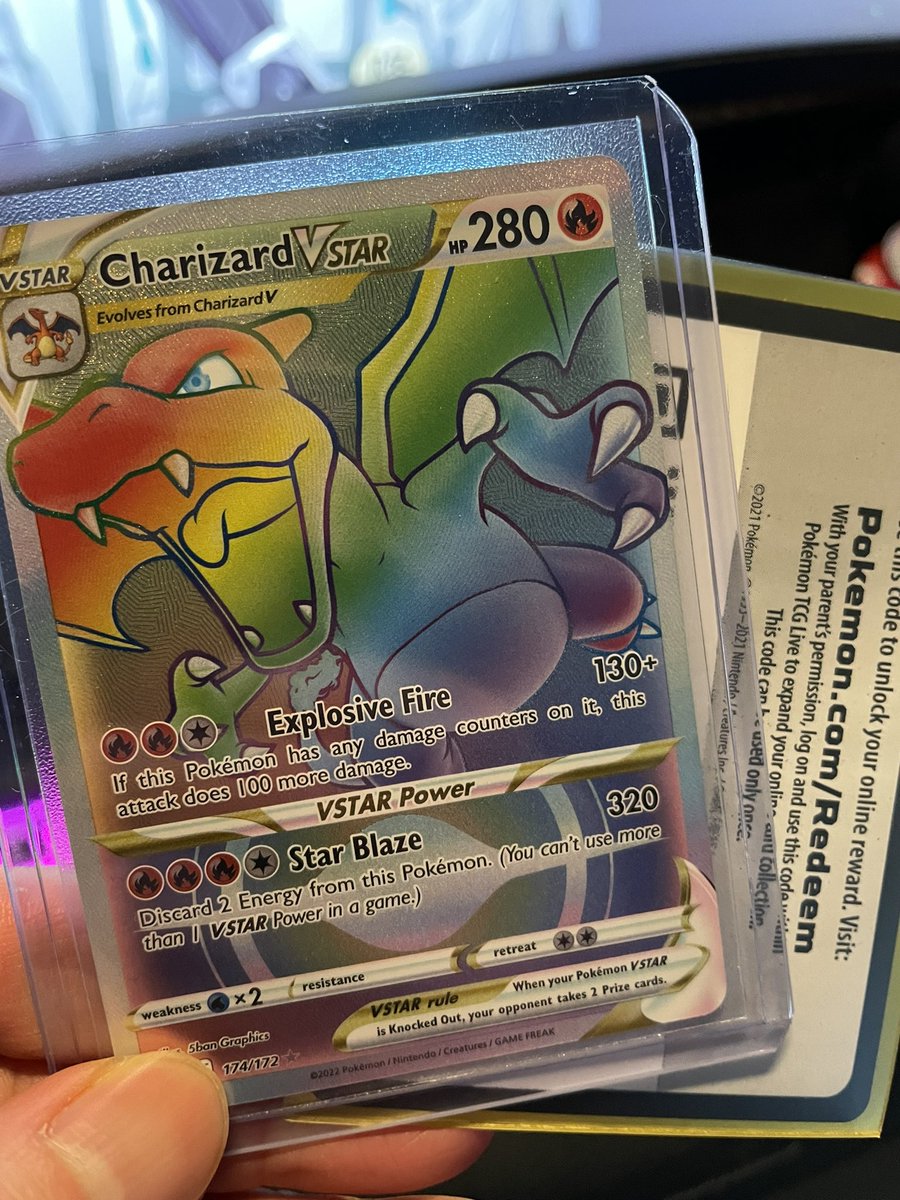 OfficiallyNagii's tweet image. Oh my gawd.. look what I got today after work, went and buy the last stock elite trainer box #PokemonTCG #BrilliantStars can’t believe my pull for this one.. #charizardVSTAR