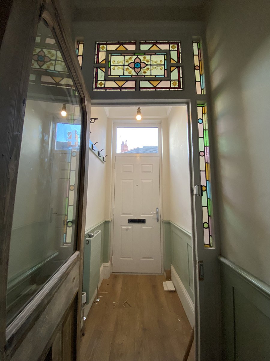 We love it when a customer does their homework 📚 

This customer bought an 1800’s terrace house and wanted to restore some character with our sliding sash veka profile accompanied by art stone cills. 

📞 07721 781323
📧 info@my-room.uk

#slidingsashwindows #veka #Compositedoor