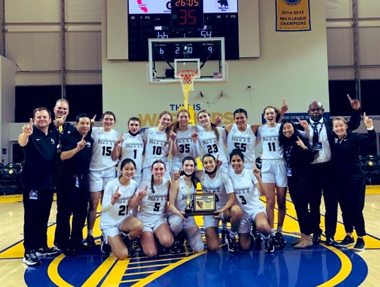 mitty_wbb's tweet photo. Game daaayyy!
🏀 Archbishop Mitty v Clovis West
🏆 @CIFState NorCal Open Division Semifinals 
📍Archbishop Mitty, Fien Gym
⏰ 6pm
🎟 https://t.co/DQtZlXxLNE 
#goMonarchs 🦁💪 https://t.co/kOQyOPbCaM