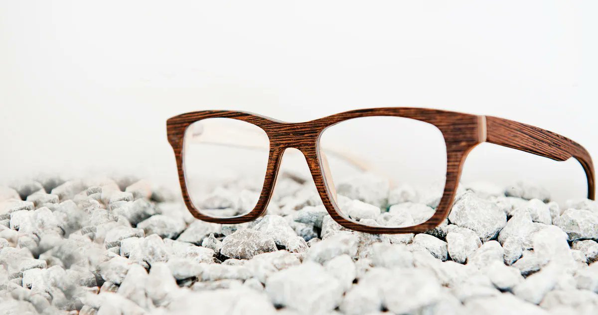 DesignerOptics1's tweet image. If you’re tired of having the same old boring frame, maybe it’s time to revamp your style 🪞 to get with the time. To help you out, we’ll be highlighting some of the most stylish frame designs - 
buff.ly/3IPDDHp

#FrameStyle #prescriptionglasses #optical #glasses #frames