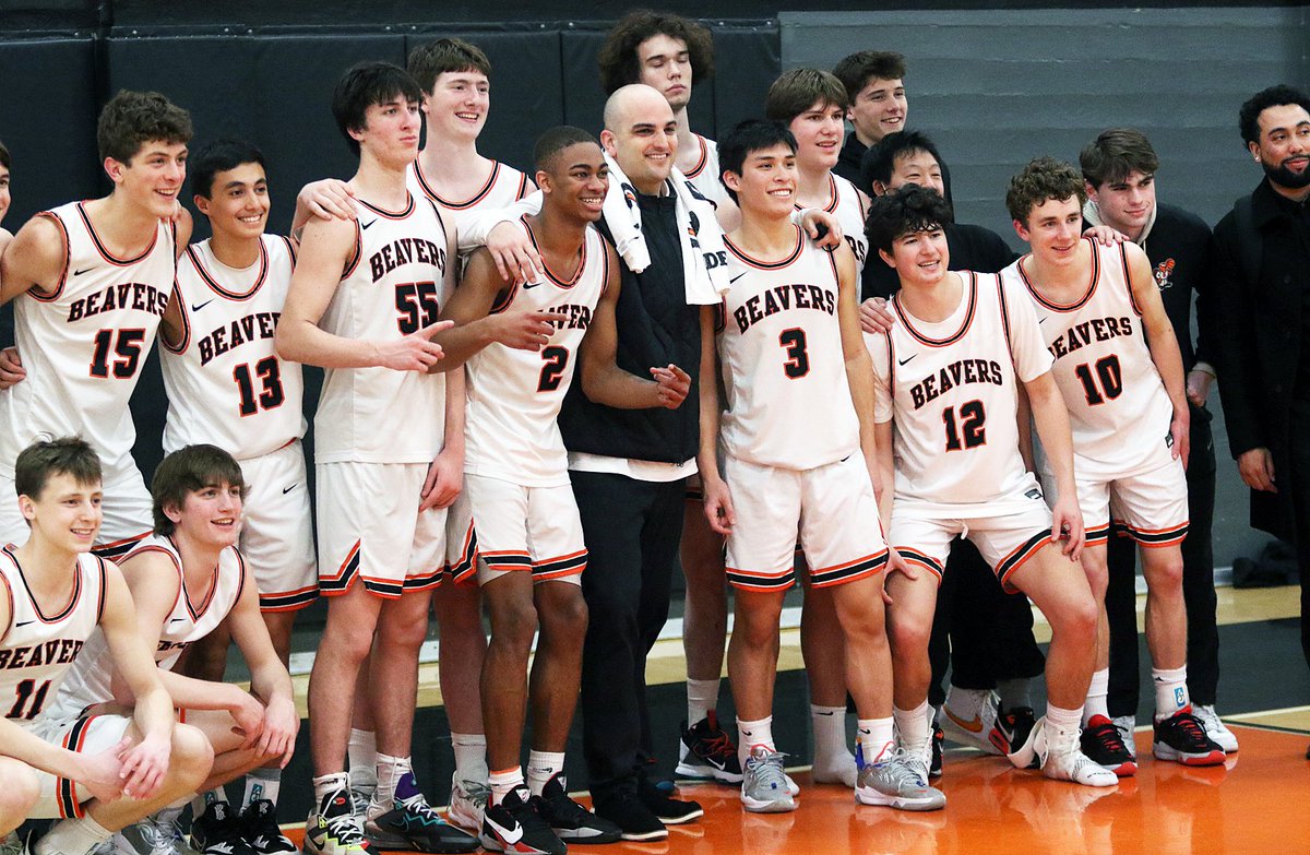 In a wild night of Class 6A boys basketball playoff action, Beaverton's 45-44 win over Grant may have been the wildest game of them all. Read about the Beavers' thrilling victory, and the other 7 Class 6A games, on the @SBLiveOR site, here: bit.ly/3tpNHkk #opreps
