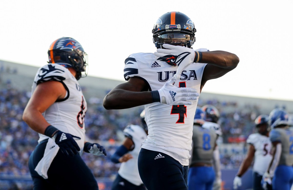 DavinMartin9_'s tweet photo. Extremely Blessed to receive my first  offer from University Of Texas at San Antonio!! @_AP4King @nicholasDgraham @Jalil_Johnson21 @Nextlevelsports @CoachJessLoepp @utsafbrecruit @UTSAFTBL @KLEINCAINFB @CoachTraylor https://t.co/cXC2WlZI0v
