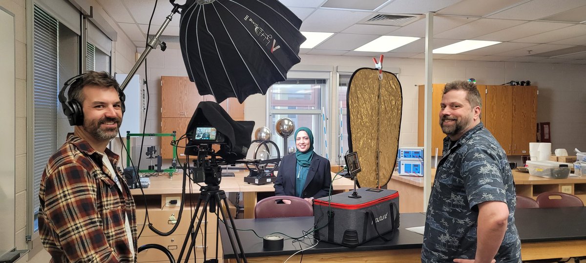 dr_raza_khan's tweet photo. A special shout-out to @CarrollCC PMA team to help us promote our Sciences program at the College for the sole benefit to our current students, future @CCPSk12 graduates and non-traditional students. @MD_CommColleges @MDMHEC @bradphillips #MdCCsWork #MdCC #MdSTEM #LynxSciences https://t.co/F3MQhx9NL5