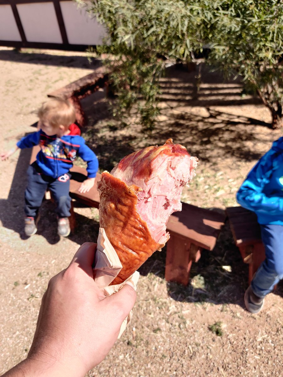 RedSC10's tweet image. When you go to the renaissance festival, you gotta get a Turkey Leg.
