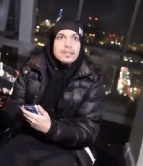 shockakhn's tweet photo. @PiratehunterJay @realJosholloway Man I personally know this guy, he’s kind af. He don’t deserve to be a meme like this https://t.co/zFTI6IoLu2