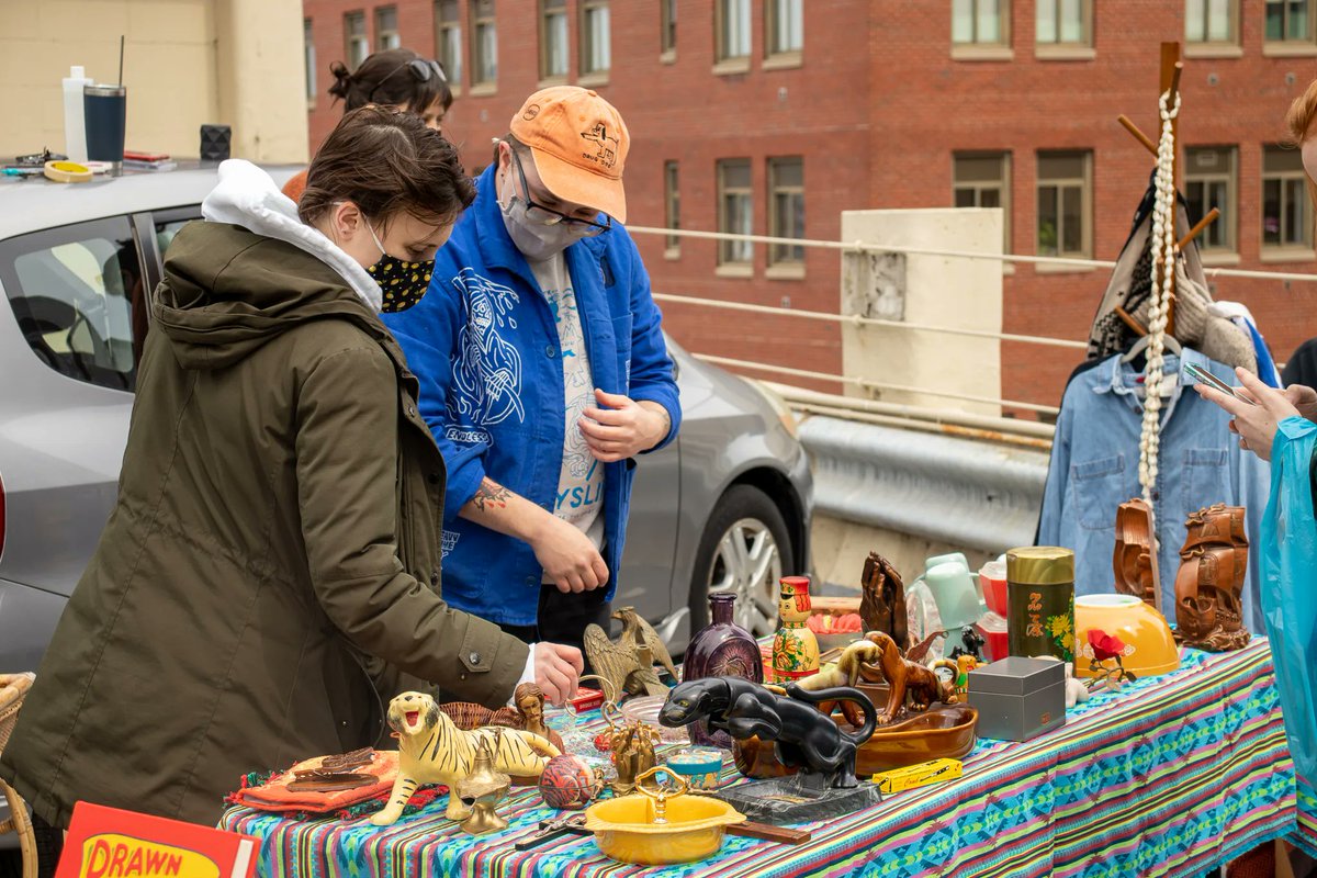 DowntownPitt's tweet photo. Siri, play "How Bizarre" 🎵 

The Car Bazaar is back, taking over a Downtown parking garage with vintage, second-hand, recycled, and collectible items Saturdays starting April 2.

Get the details ➡️ https://t.co/iQDKGj78Y6 https://t.co/N0Y1hvCo91