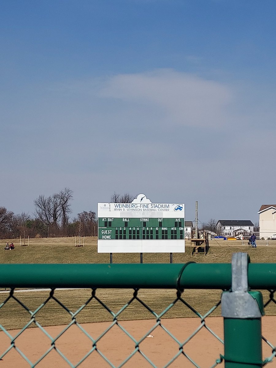 Can't wait to watch these two great teams face off with <a href="/RileighK3/">Rileigh</a> and @emmakitchin2024. <a href="/kitchin_jk/">Hurricanes Fastpitch 18U</a> <a href="/SusqUSoftball/">Susquehanna Softball</a> <a href="/StevensonSB/">StevensonSoftball</a>