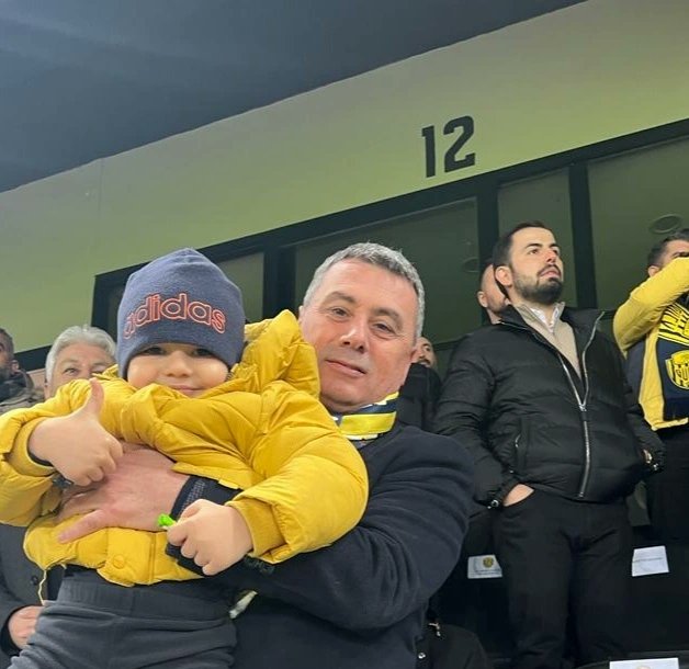 06Ramazansimsek's tweet photo. Ankara’nın Güçlü Çocukları, Şampiyonluk Yolunda Güçlü Adımlarla İlerliyor 💪🏻🏆

Bandırmaspor’u 1-0 mağlup ederek, Spor Toto 1. Lig’de adım adım şampiyonluğa yürüyen @Ankaragucu’nu tebrik ederim. 👏🏻
Başkentimizin takımı #Ankaragücü’nün yanındayız. 

#Geliyoruz https://t.co/LJ0yRp3niy