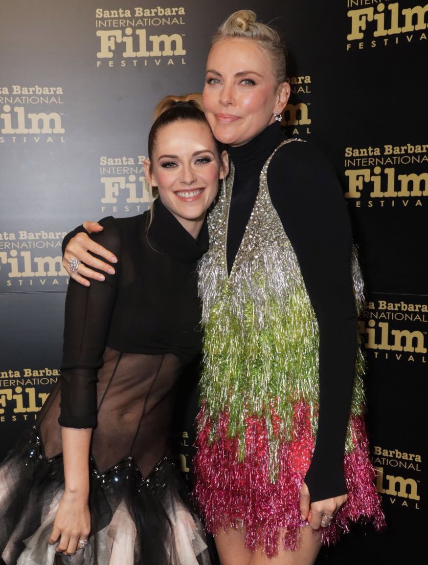 NEON on Twitter "Charlize Theron awarded Kristen Stewart the American