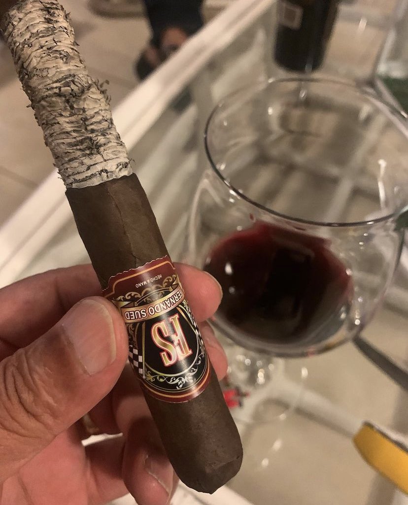 FernandoSued1's tweet photo. Parte de la estructura de un excelente puro, #FS #fscigar #cigarropuro #cigarros https://t.co/rrSBEmJ83R