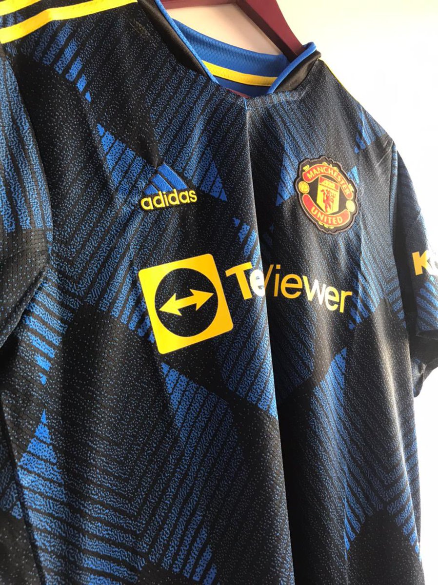 ManUdArg's tweet image. HOLA QUÉ TAL AMIGOS SORTEAMOS ESTA TREMENDA CASACA DEL MANCHESTER.

Para participar tienen que seguir a @adidasAR , seguirnos a nosotros y darle RT. 

Vamos a dar el ganador el día 25 de Marzo, mucha suerte a todos.