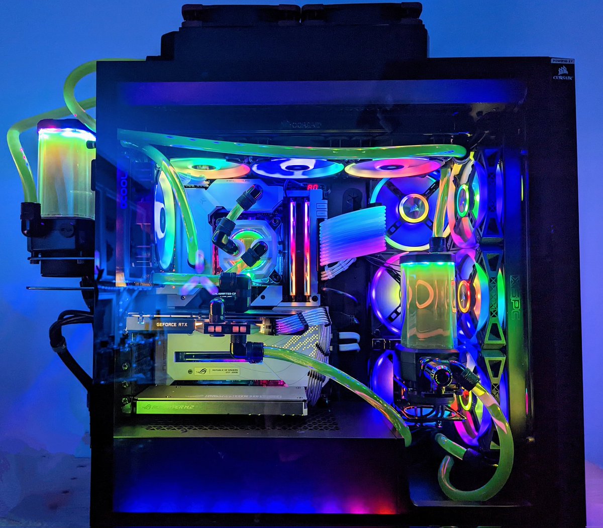The_Starzz's tweet photo. @NZXT Asus Formula Z690

I9 12900k OC

5.2 all p core

4.2 all e core

46x cache

Cust loop
3 x 360mm RAD
1 x 280mm RAD
1 x 120mm RAD

2x16GB GSKILL Z5 OC 6200mhz 32-36-36-58

RTX 3090 Founder OC @t 2055mhz

3 X 2TB NVME Gen 4

4 X 2TB Sata SSD

1600AXI PSU

Aorus 43 Inch 4k 144hz https://t.co/knJdKRqyc2