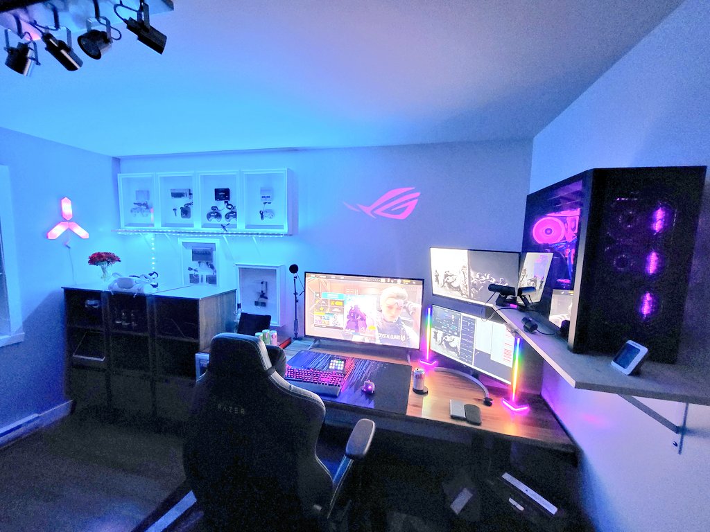 The_Starzz's tweet photo. @NZXT Asus Formula Z690

I9 12900k OC

5.2 all p core

4.2 all e core

46x cache

Cust loop
3 x 360mm RAD
1 x 280mm RAD
1 x 120mm RAD

2x16GB GSKILL Z5 OC 6200mhz 32-36-36-58

RTX 3090 Founder OC @t 2055mhz

3 X 2TB NVME Gen 4

4 X 2TB Sata SSD

1600AXI PSU

Aorus 43 Inch 4k 144hz https://t.co/knJdKRqyc2