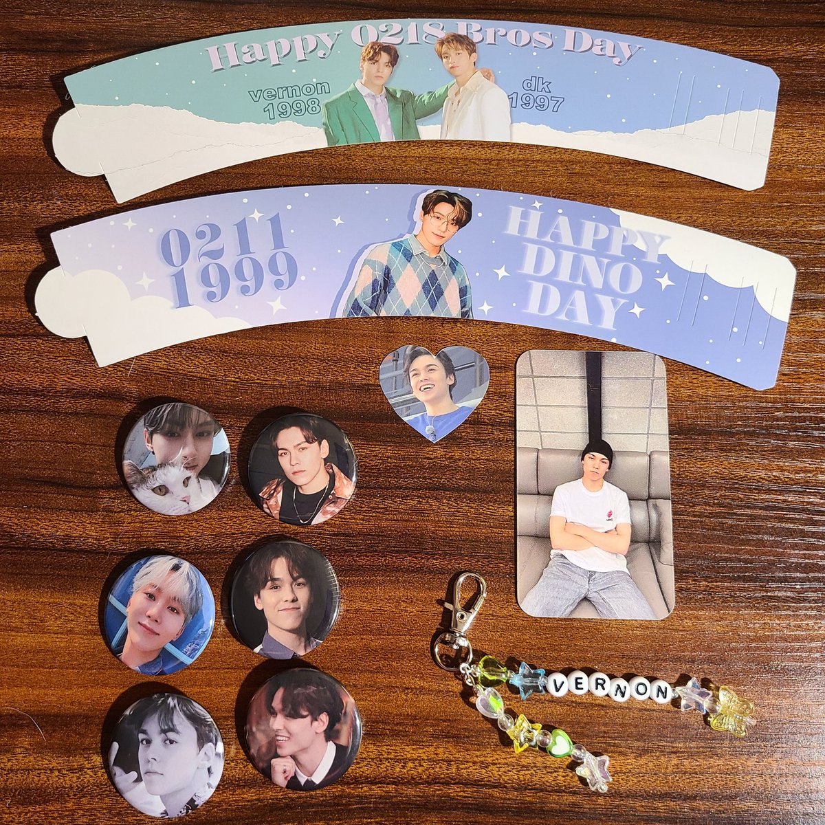 Lovely_Yoongi93's tweet photo. Had an absolute BLAST at the Seventeen 218 Bros and Dino Day Event hosted by @artbyjada_ and @tintdrqrtzsrnty !! So many cute items! 
I also pulled Vernon on the Carat Ver. Attacca Album I bought today at the event so I'm so excited!
Thank you both so much for this event!! ❤ https://t.co/5CcI9Pivso