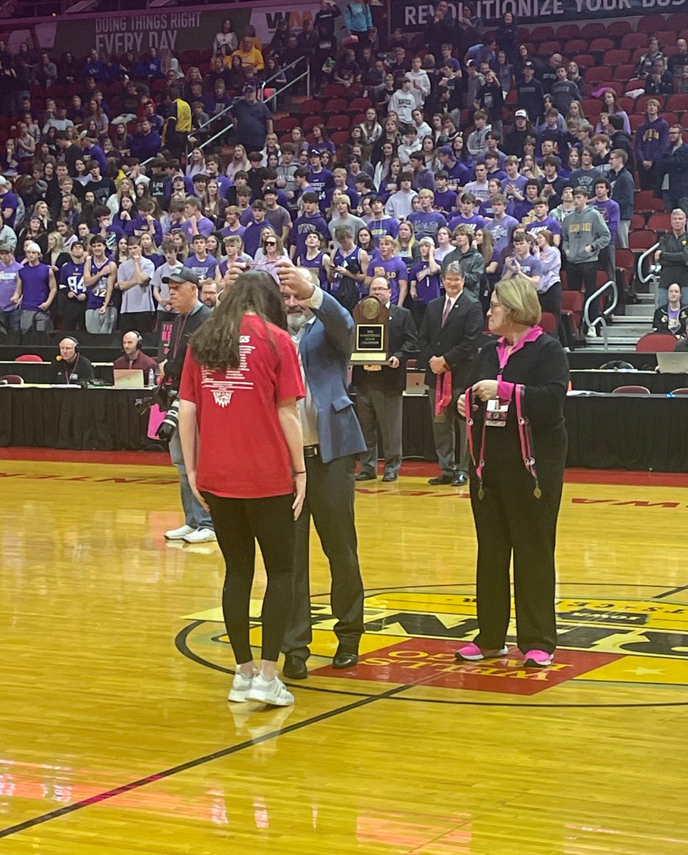 DCG_GirlsBball's tweet photo. Congratulations to @emmaminerrr for being selected as a member of the class 4A all tournament team for the second straight year! https://t.co/okDugCDcnT