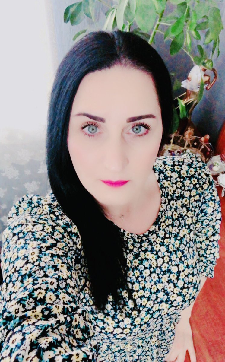 Herkesin doğum gününü özene bezene hazırlayan ama doğum günü kutlanmayan o kız ⬇️