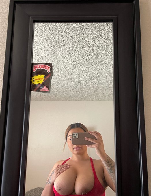 Backwoods or swishers? https://t.co/LCX8JVNIme