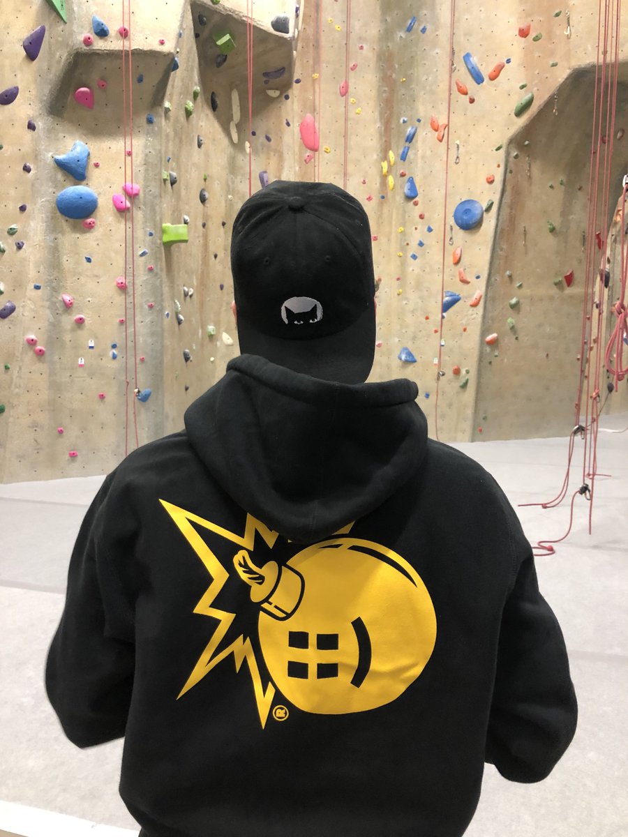 suitdognft's tweet photo. Picked up a new hobby today 🧗🏼 https://t.co/IfHxezS71N