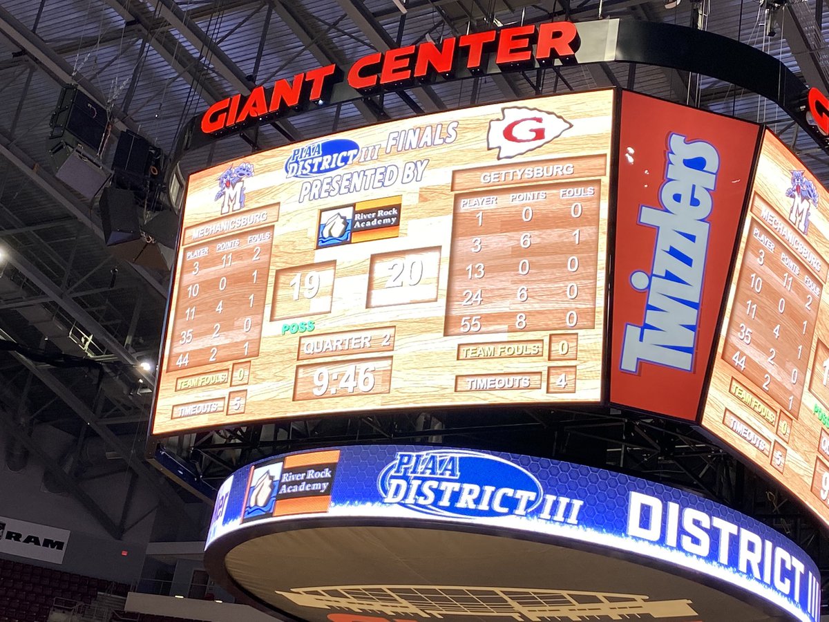 Warriors up 1 at the half! Go Warriors!!! #WarriorWay