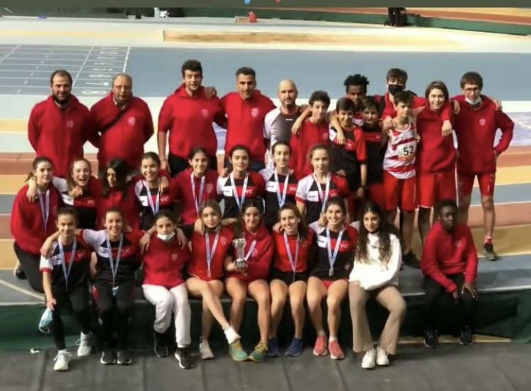 [CAMPIONAT CAT CLUBS SUB16]

🥇 Agrupació de Catalunya en Noies (130.5p) i Terres de Ponent en Nois (113p) són els nous campions catalans

🥈 <a href="/LHospiAtletisme/">L'Hospitalet Atletisme</a> en Nois (102p) i <a href="/CA_Vic_1929/">Club Atlètic Vic</a> (114p) en Noies la plata

🥉 <a href="/UatUnio/">Unió Atlètica Terrassa</a> en Nois (91p) i Terres de Ponent en Noies el bronze