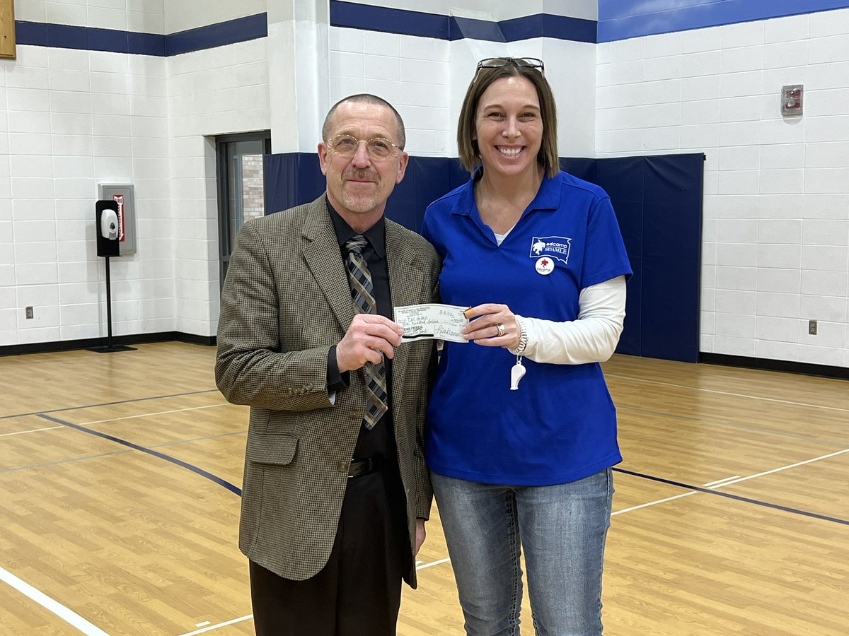 EdSDAMLE's tweet photo. Congratulations to the 2022 Innovation Grant award winner, Del Hubers, 5th Grade Instrumental Music, from 
Brandon Valley Intermediate School for his project ‘Underrepresented Populations in Music.’ https://t.co/0ddk5cb6QR