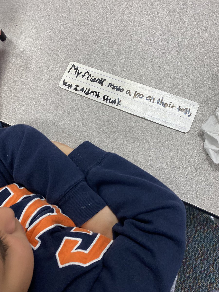 lucy_runnels's tweet photo. Look how great these kiddos are doing on compound sentences! 👏🏼👏🏼 https://t.co/UeUeM6VpOx