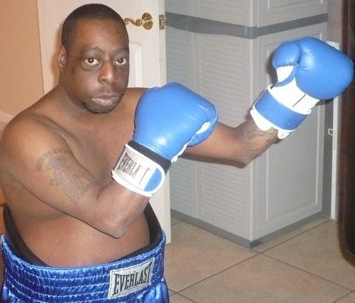 Jayden7i's tweet photo. Deji Highlights | The next Mayweather?!?! #deji #showstarboxing https://t.co/YEDpeqEyUX