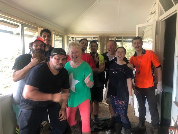 NthCoastMedia's tweet photo. A BIG THANK YOU to all of the volunteers + local supporters who have from day 1 been there to shoulder the emotional impact of dealing with the #LismoreFlood victims. Digging deep through their own tragedies to be there to care and embrace #Lismore locals they are truly amazing. https://t.co/Sa6ubsu9GC