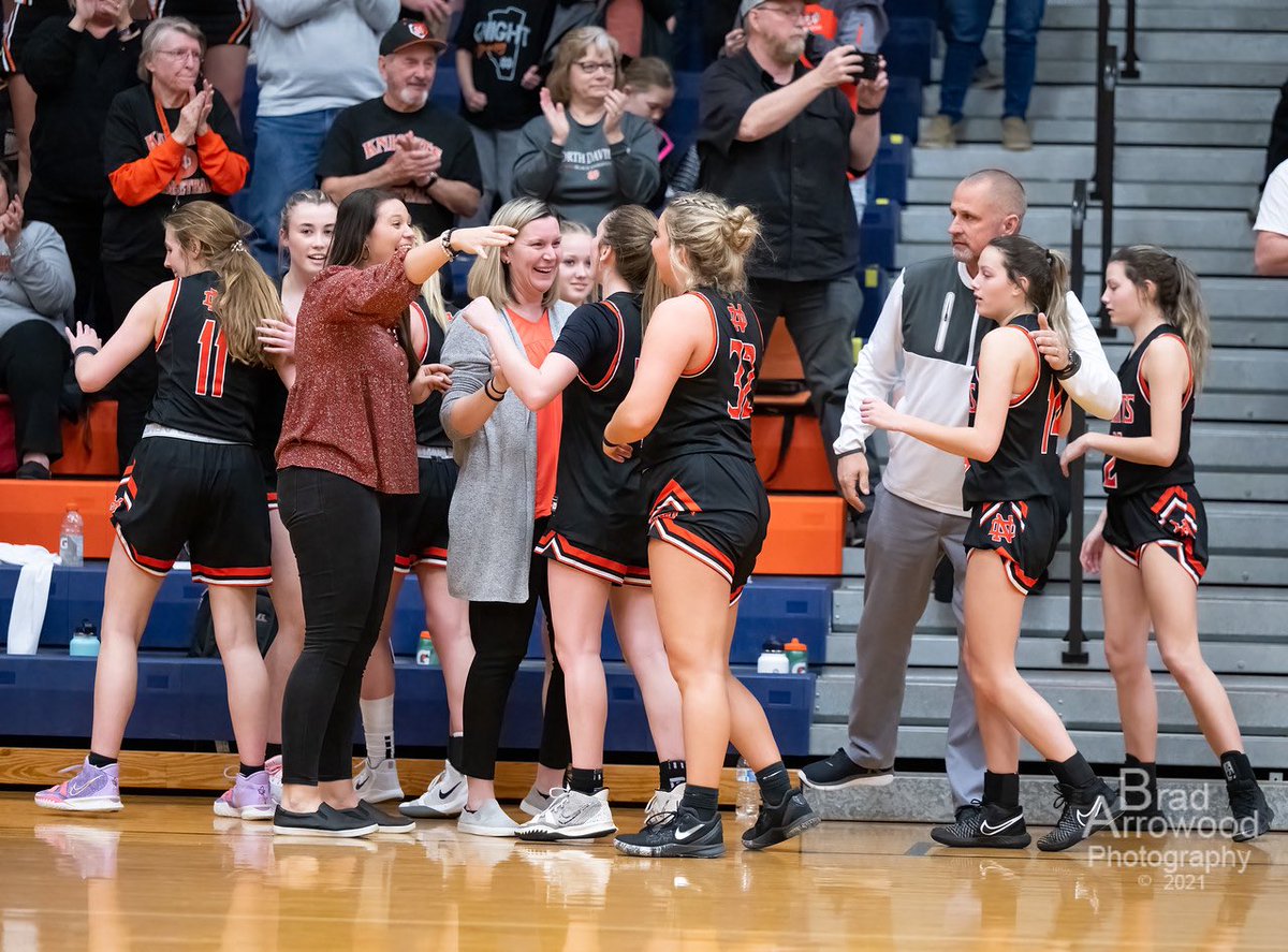 Hege_34bball's tweet photo. Thank you ND🧡🖤 https://t.co/CdyWQ2qbL2