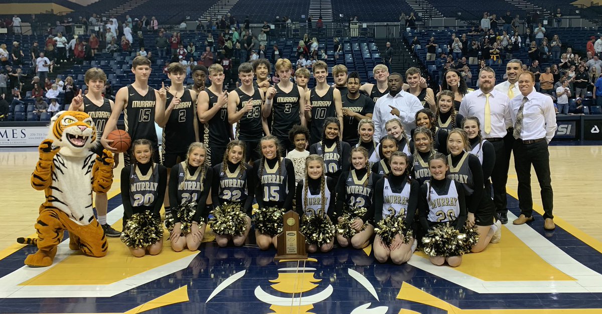 Your 2022 Region 1 Champions!!! MURRAY HIGH!! Thanks to everyone who supported our boys all year long. They deserve it! <a href="/MurraySchools/">Murray Independent Schools</a> <a href="/AthleticsMMS/">Murray Middle Athletics</a> <a href="/CoachCurtis5/">Dior Curtis</a> @MurrayHSBBall @MHSDAWG_POUND